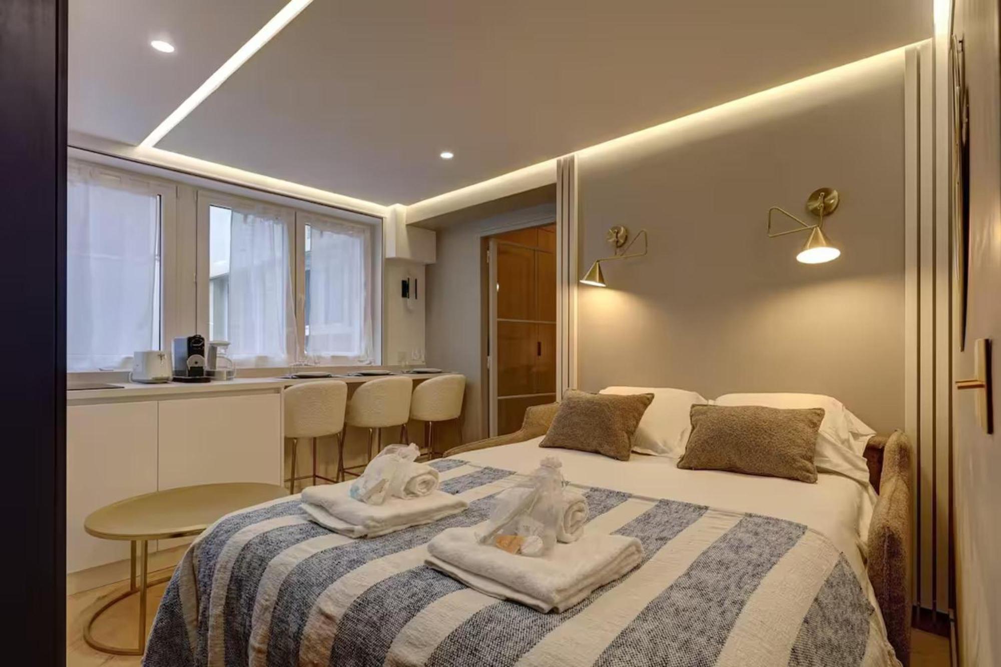 Ac Champs De Mars Eiffel Tower By Prestige * Paris